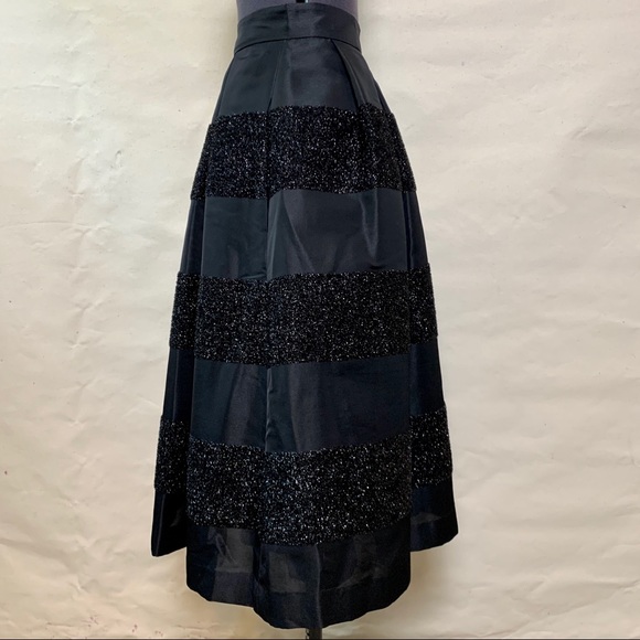 Eliza J Midi Full Skirt - Picture 4 of 5